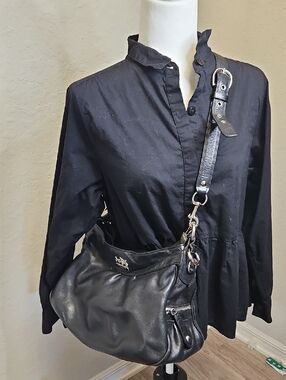 COACH Madison Black Leather Shoulder Bag With Bright Purple Lining. Style 13250